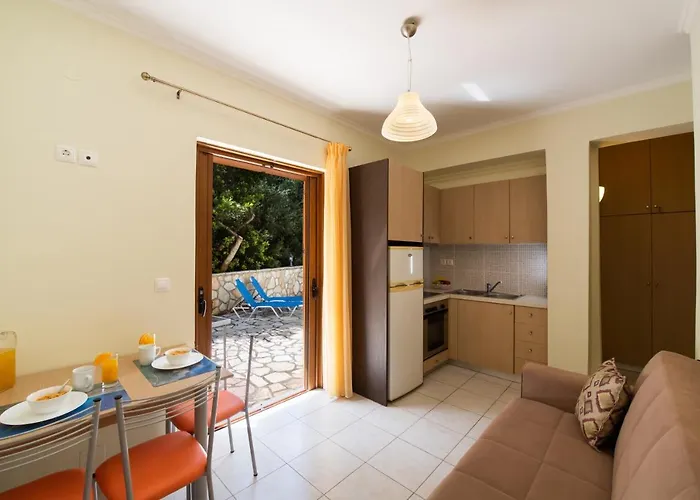 Delphinus Villas-villa Nikitas *