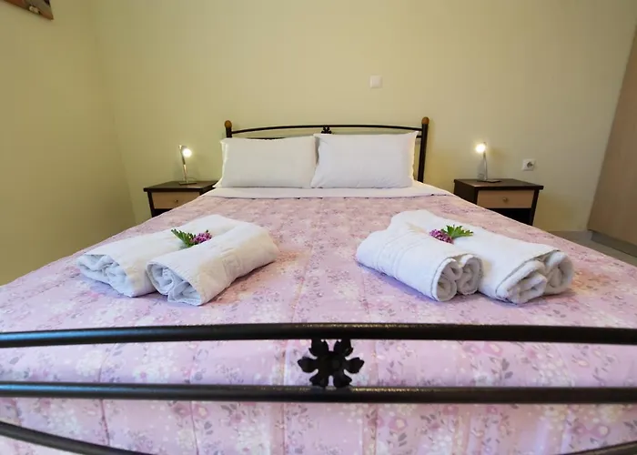 Delphinus Villas-villa Nikitas